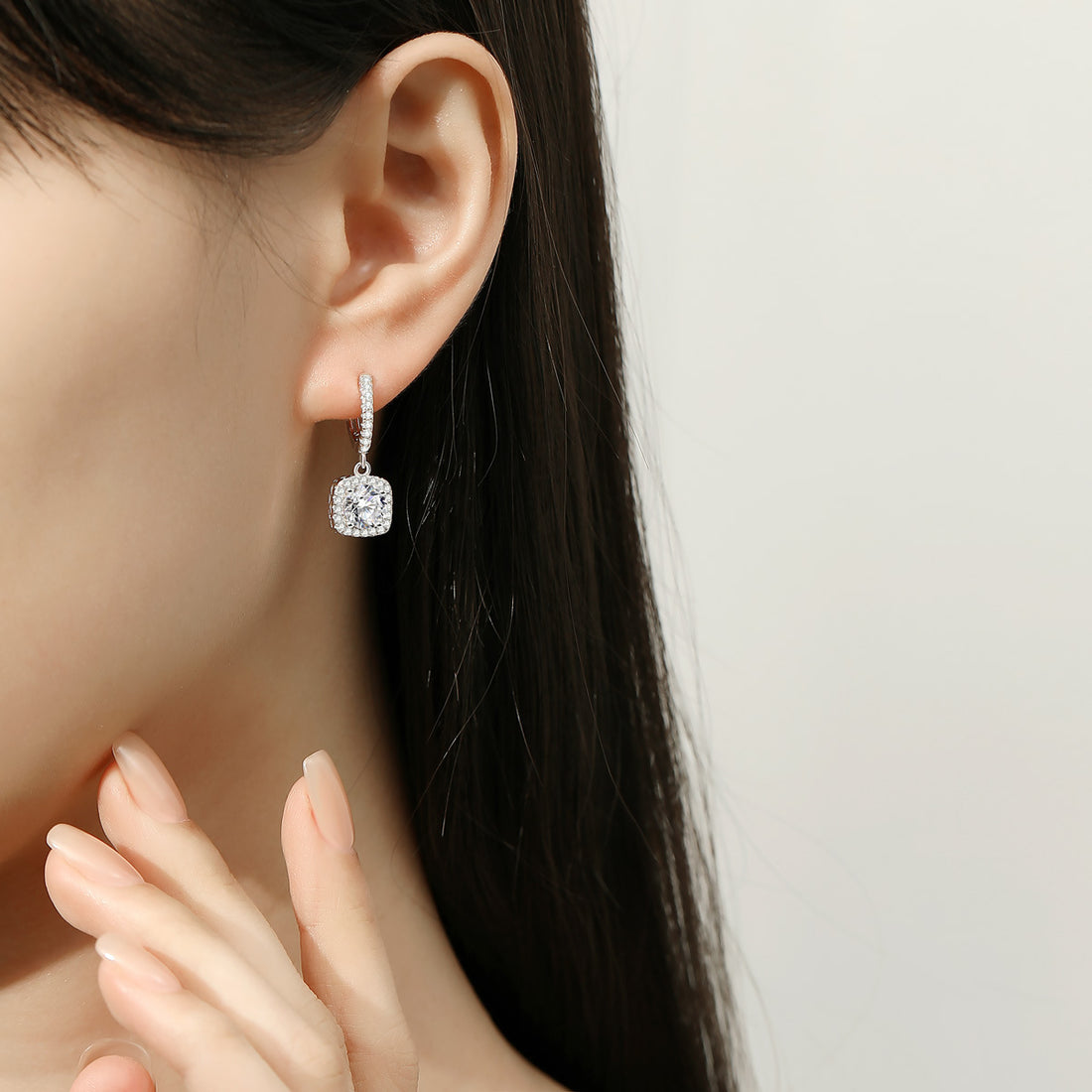 Moissanite Kare Çanta Tasarımlı 925 Ayar Küpe
