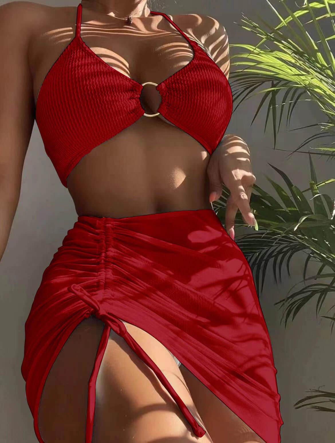 Düz Renk Seksi Halter Yaka Üç Parçalı Mayo Bikini