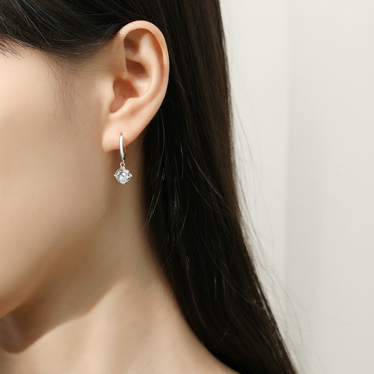 925 ayar moissanite halka küpeler