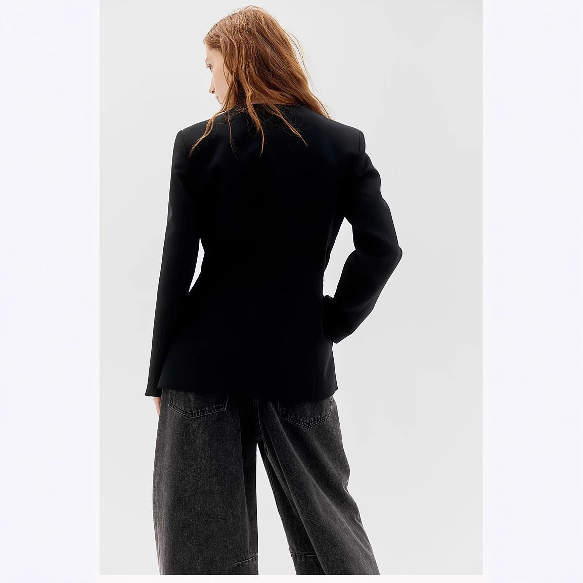 Amara Kemer Detaylı Kruvaze Blazer