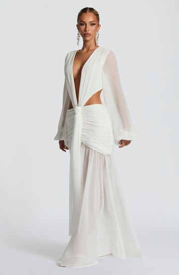 Beyaz Şifon Cut-Out Maxi Elbise