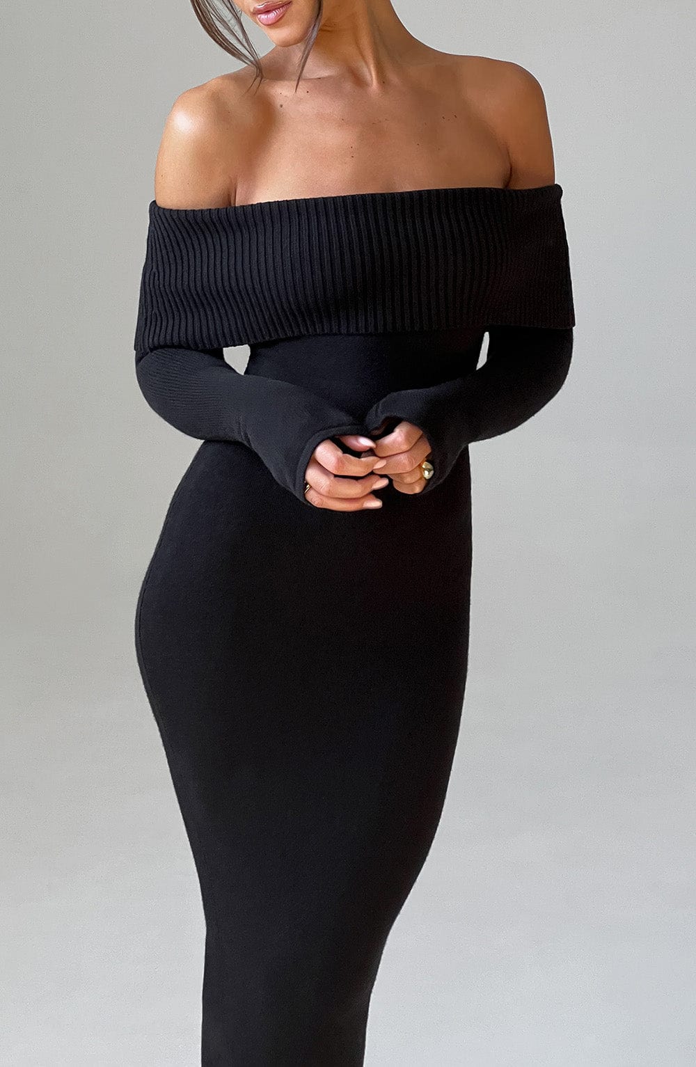 Siyah Off-Shoulder Uzun Elbise
