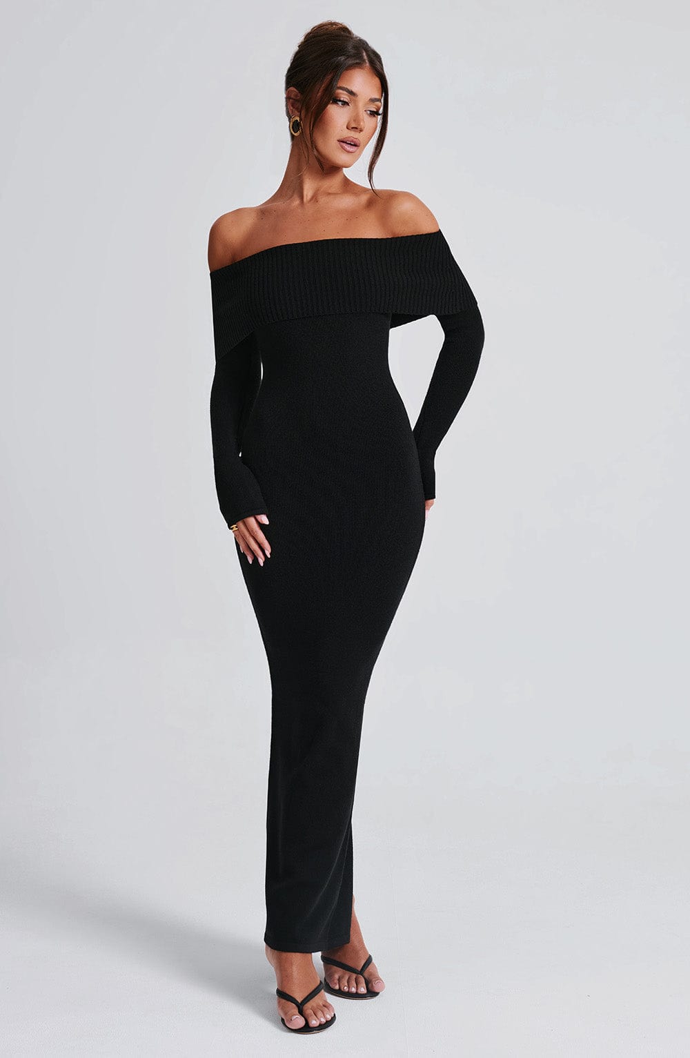Siyah Off-Shoulder Uzun Elbise