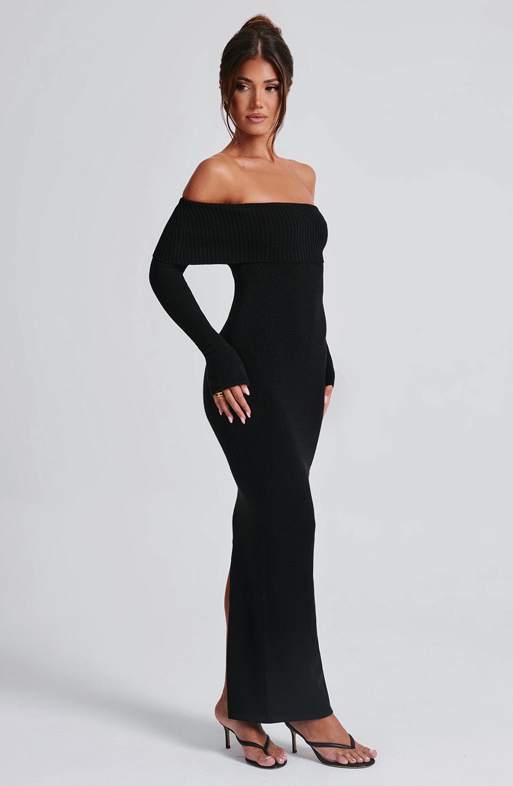Siyah Off-Shoulder Uzun Elbise