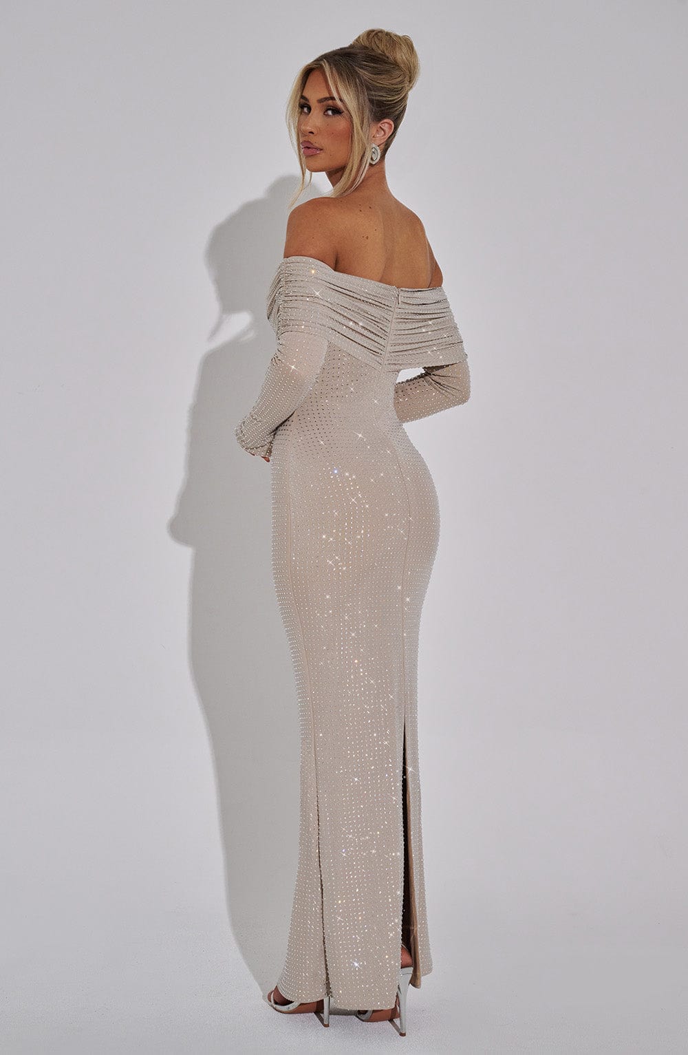 Işıltılı Off-Shoulder Maxi Elbise
