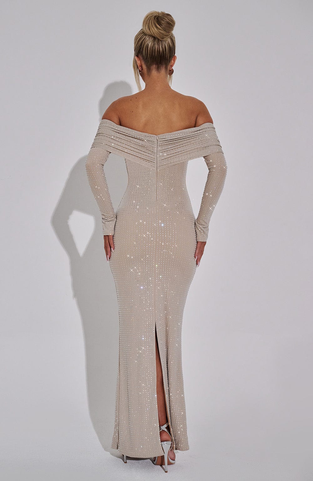 Işıltılı Off-Shoulder Maxi Elbise