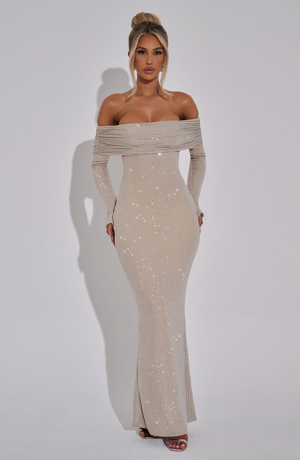 Işıltılı Off-Shoulder Maxi Elbise