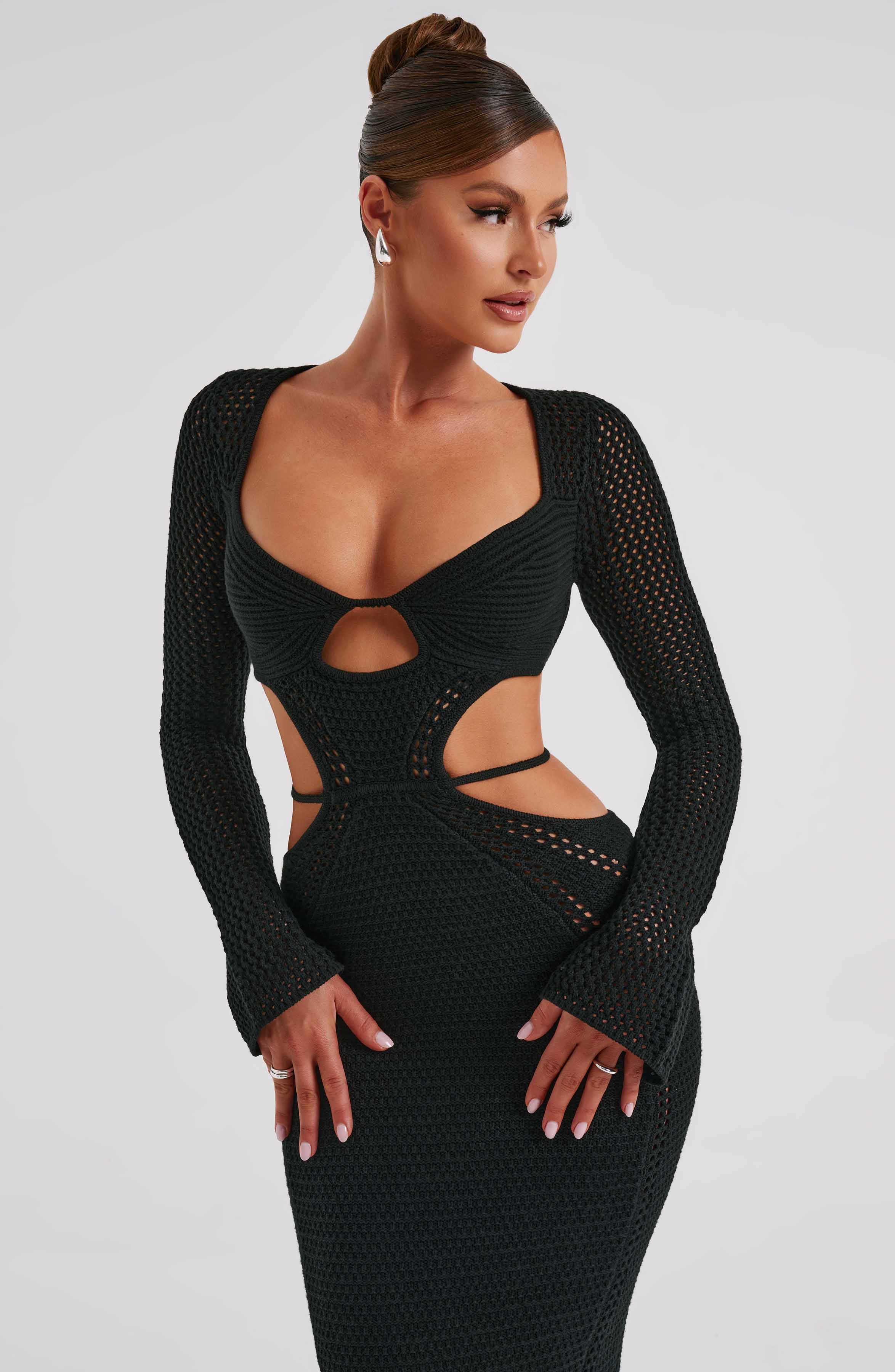 Siyah Cut-Out Maxi Elbise