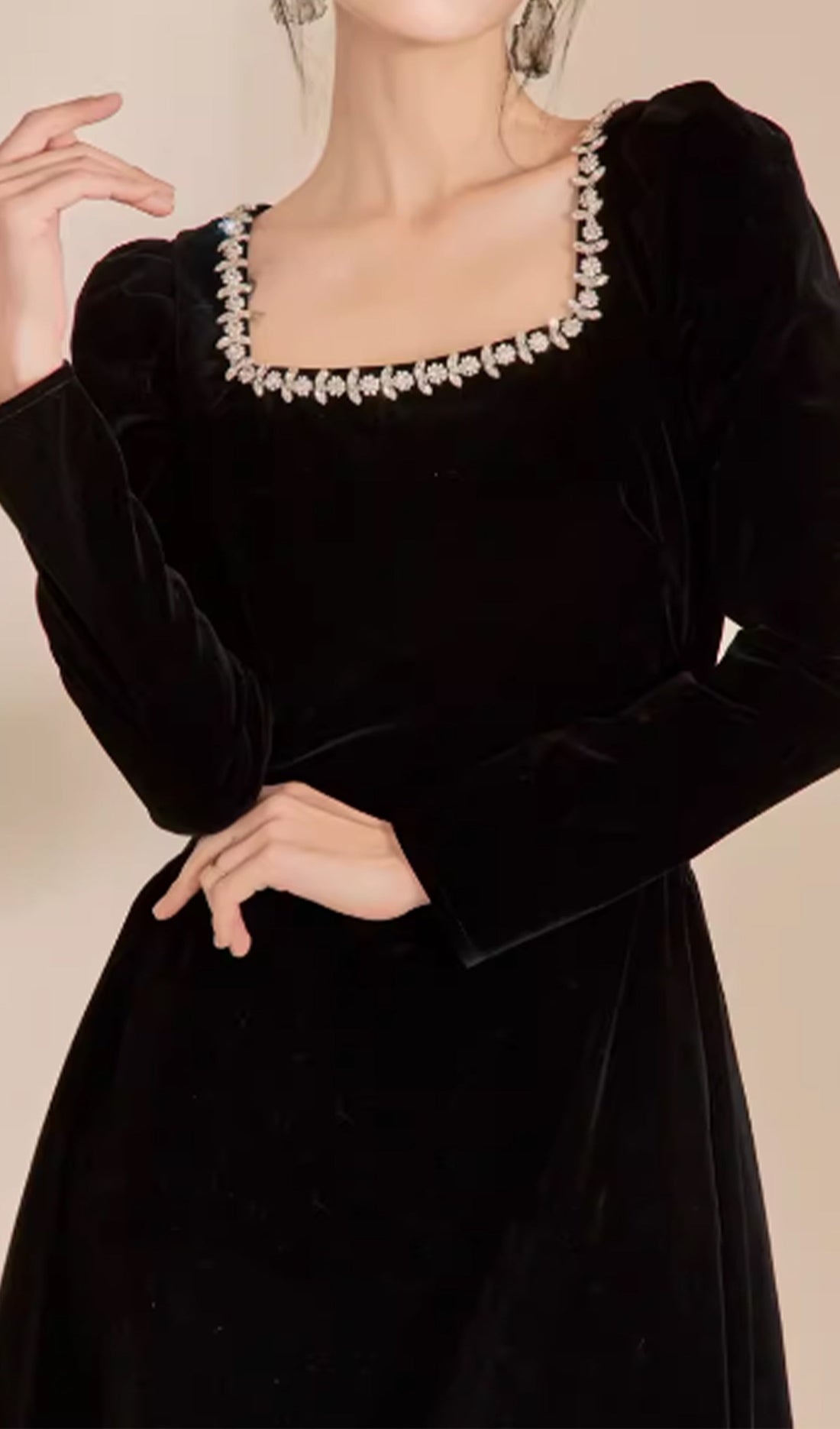 Vintage Kadife Siyah Midi Elbise