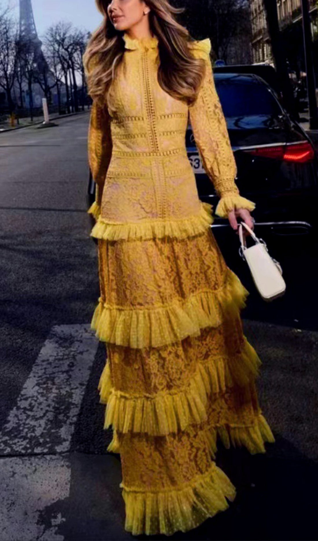 Vintage Langarm-Maxikleid aus Rüschenspitze, gelb