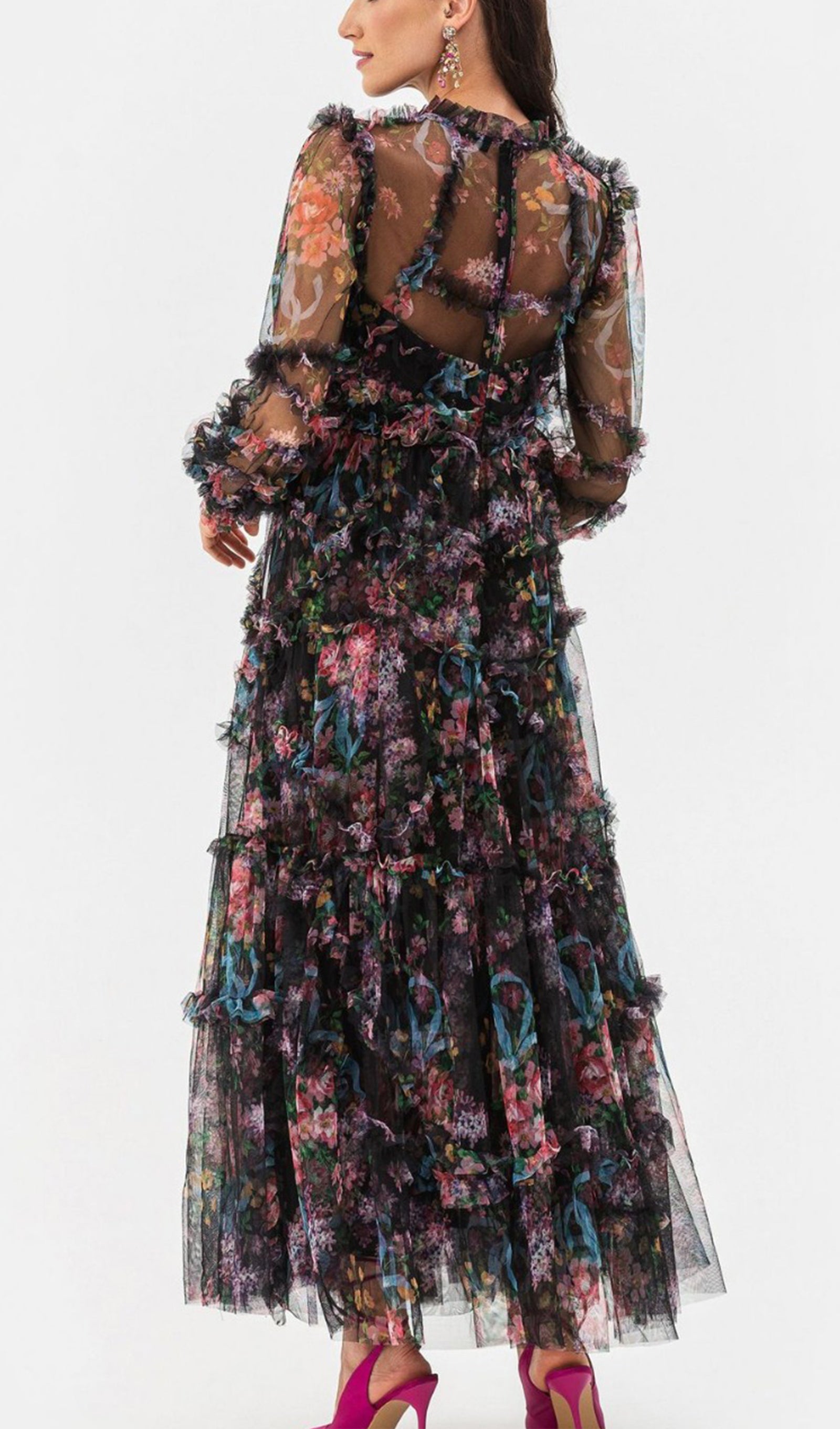 Langärmeliges, geblümtes, gestricktes Rüschen-Midikleid