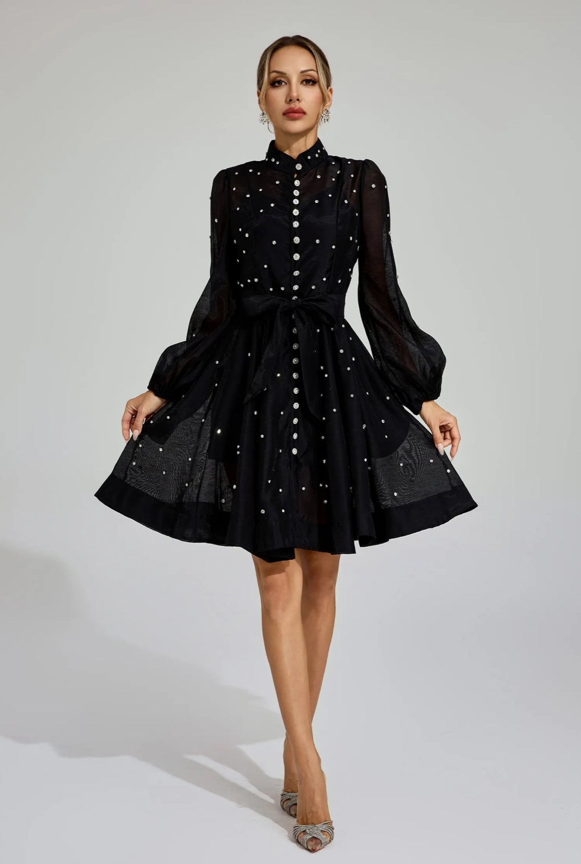 Amira Kristallverziertes ausgestelltes Minikleid