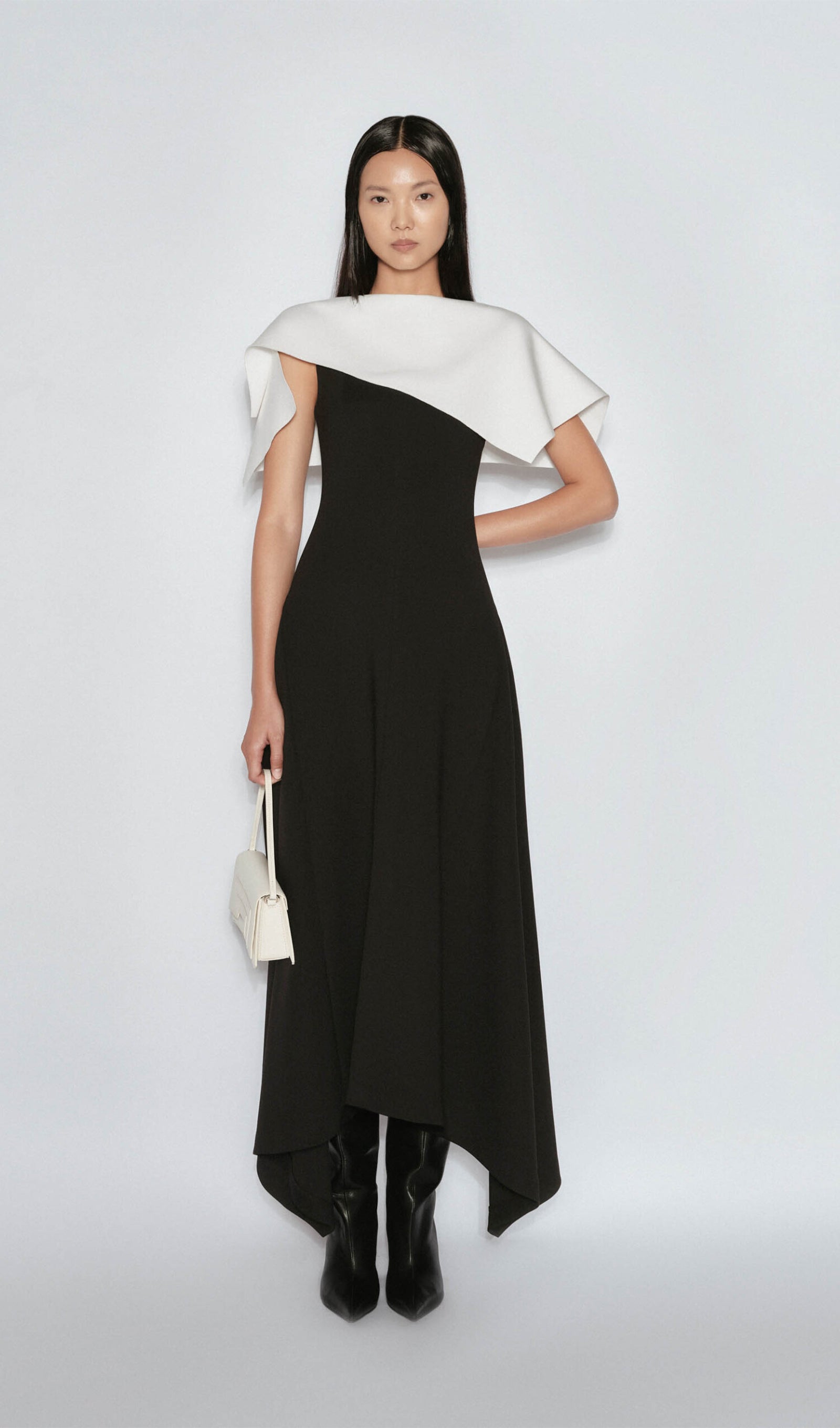 Siyah Asimetrik Slim Fit Midi Elbise