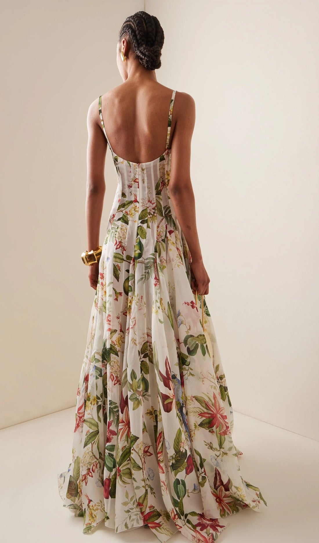 Maxikleid aus floraler Spitze mit Blumen und Kunstpelz