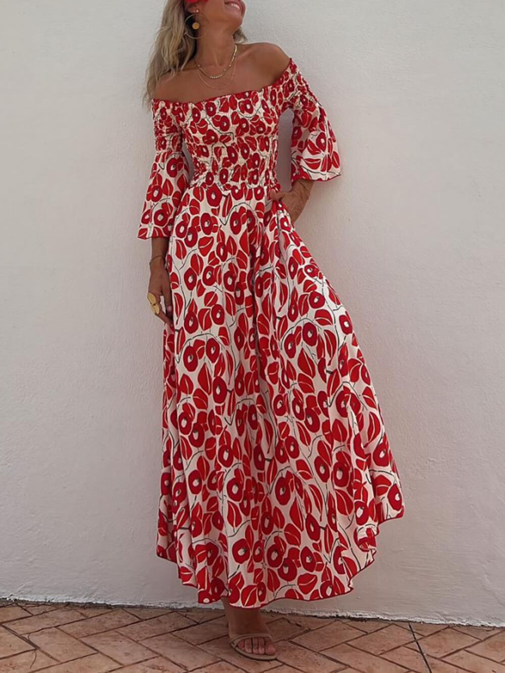Maxikleid mit Blumenmuster, Raffungen, schulterfrei und mit Taschen