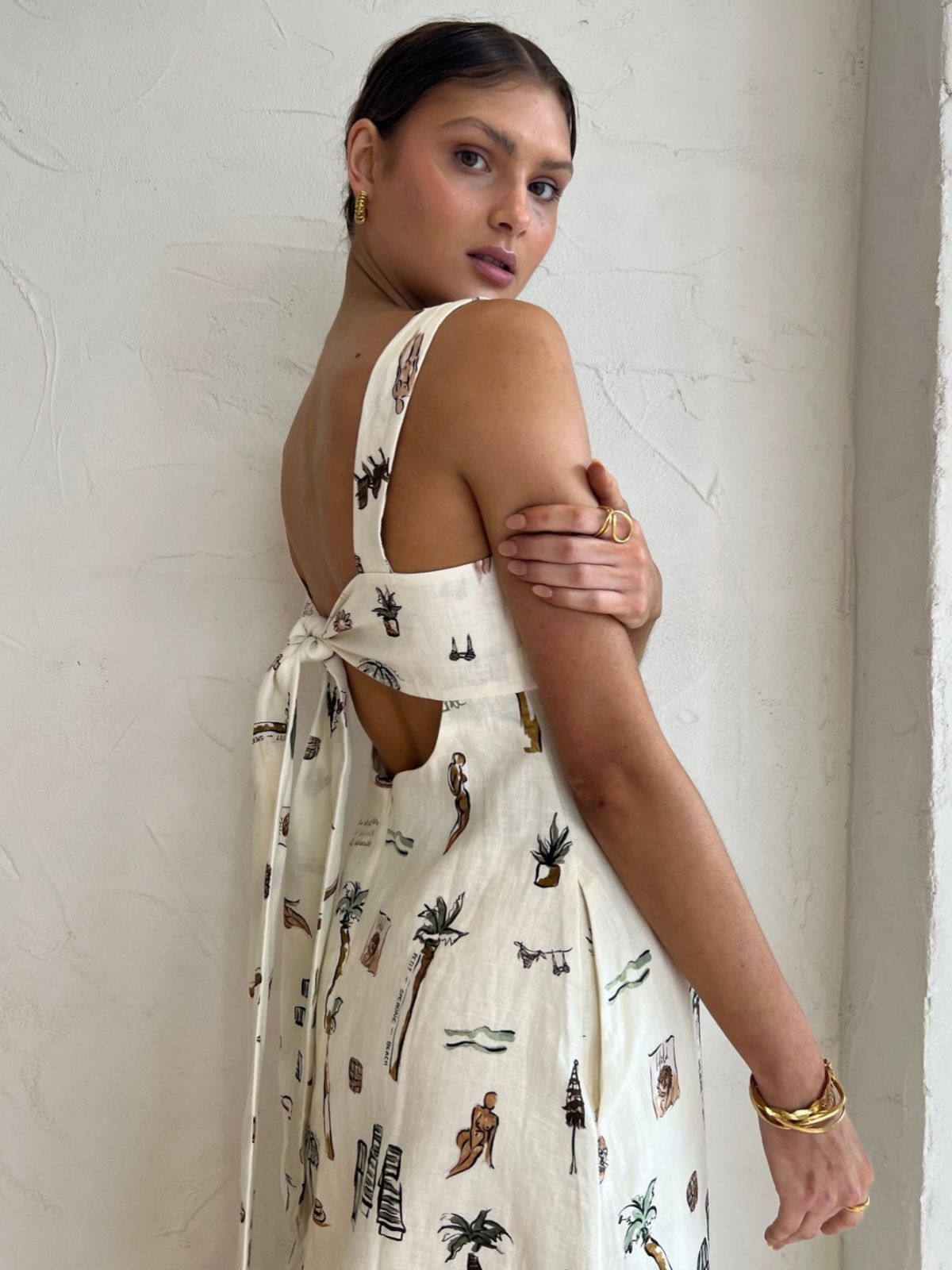 Graffiti-Maxikleid mit Trägern, sexy, rückenfrei