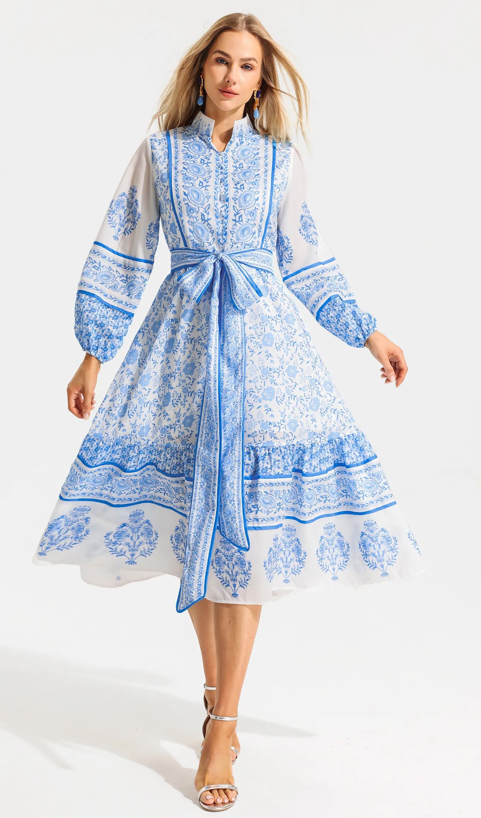 Midikleid mit Blumenmuster, Puffärmeln, tailliert und ausgestelltem Schnitt