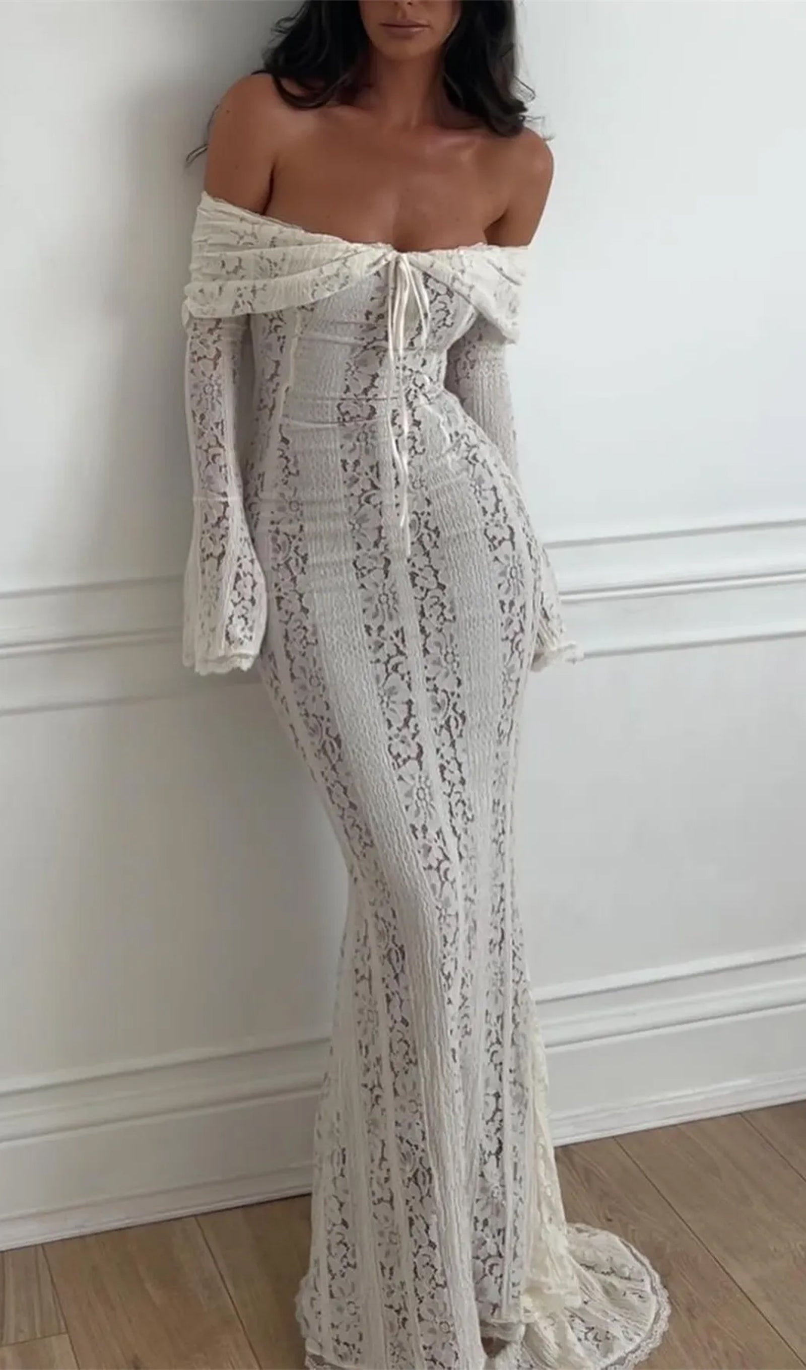 Vintage Floral Lace Off-Shoulder Maxi Dress 
