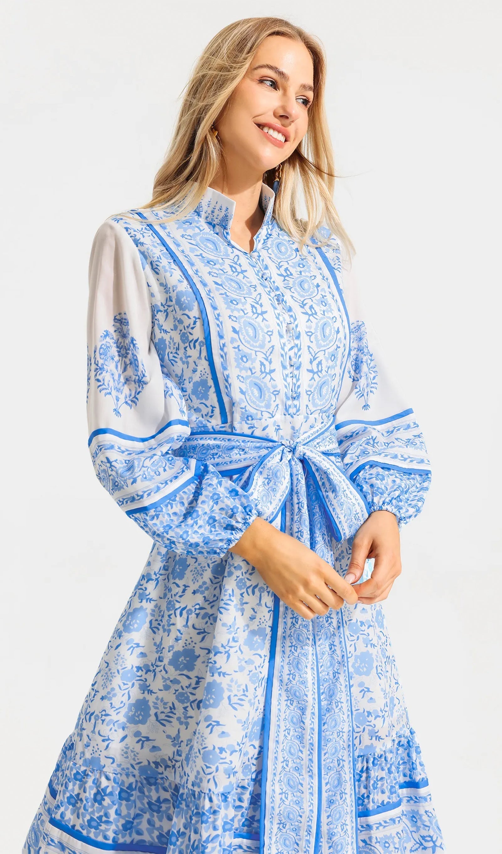 Midikleid mit Blumenmuster, Puffärmeln, tailliert und ausgestelltem Schnitt