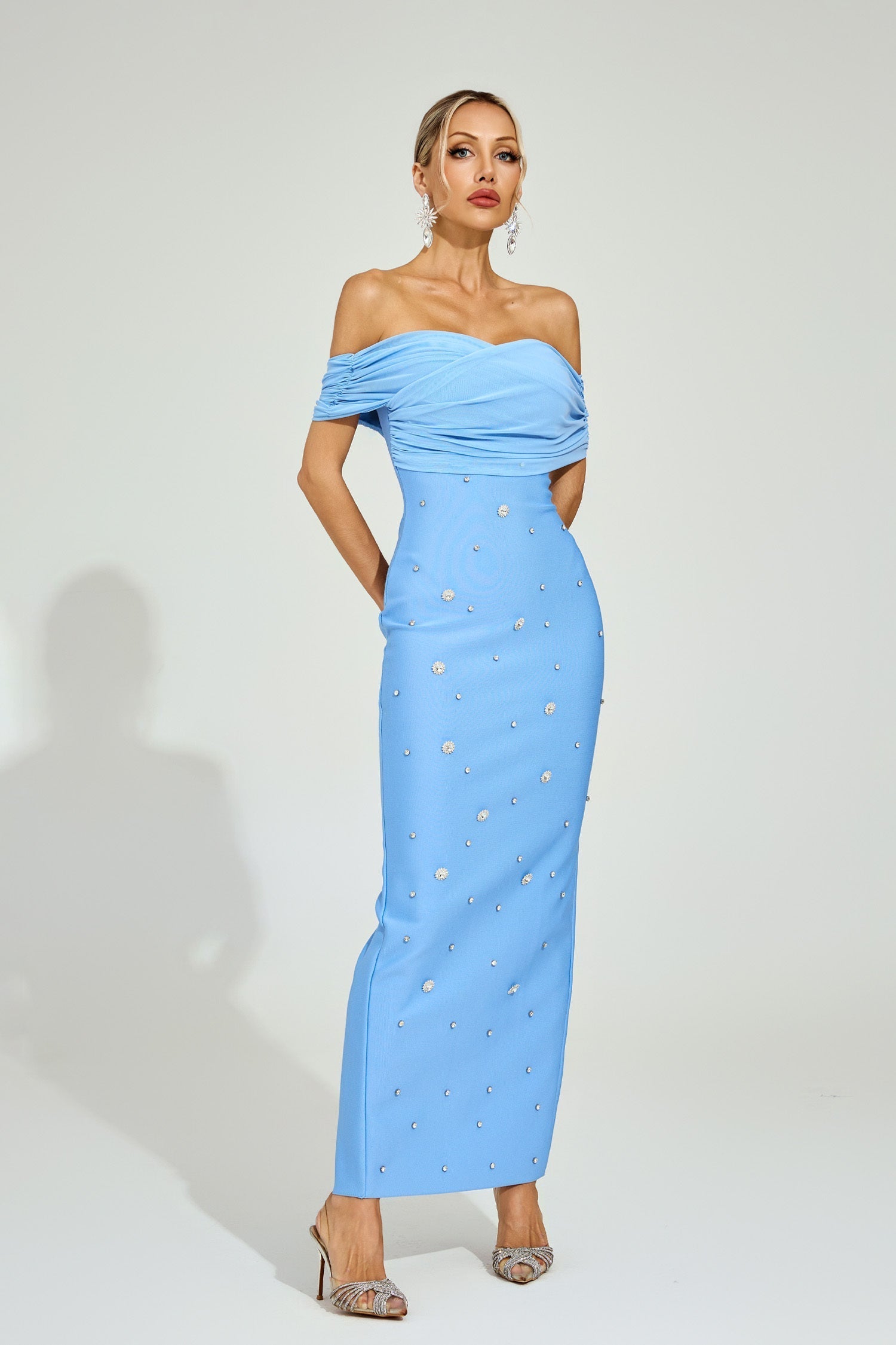 Azure Pearl Omuzsuz Maxi Elbise