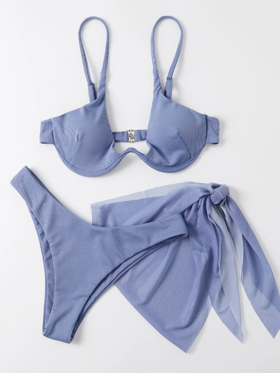 3'Lü Balenli Bikini Takımı Ve Örgü Plaj Eteği