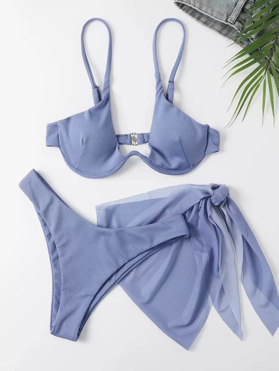 3'Lü Balenli Bikini Takımı Ve Örgü Plaj Eteği