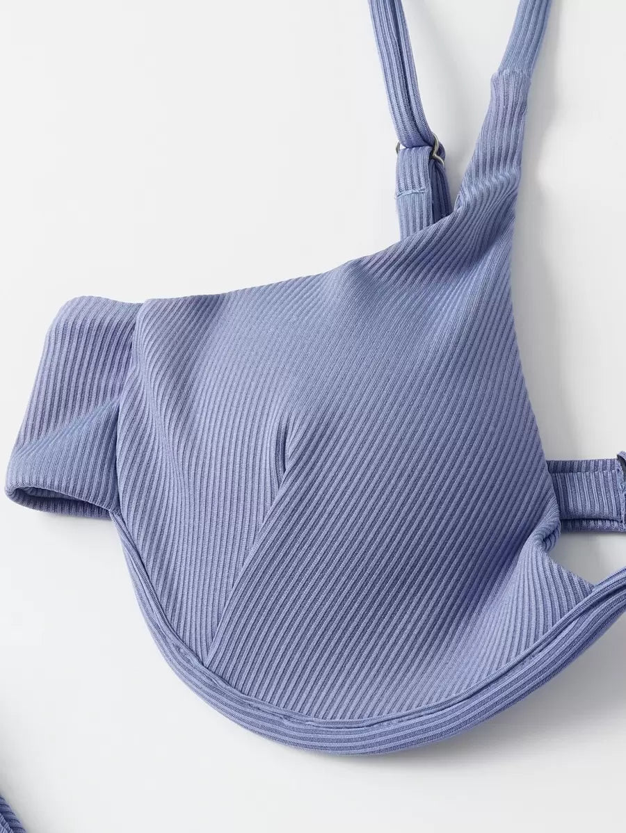 3'Lü Balenli Bikini Takımı Ve Örgü Plaj Eteği
