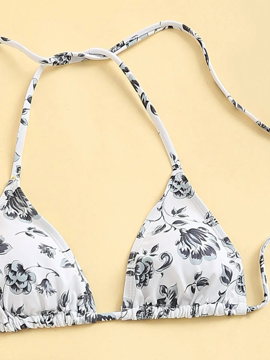 Düğüm Detaylı Çiçek Desenli Bikini Takımı