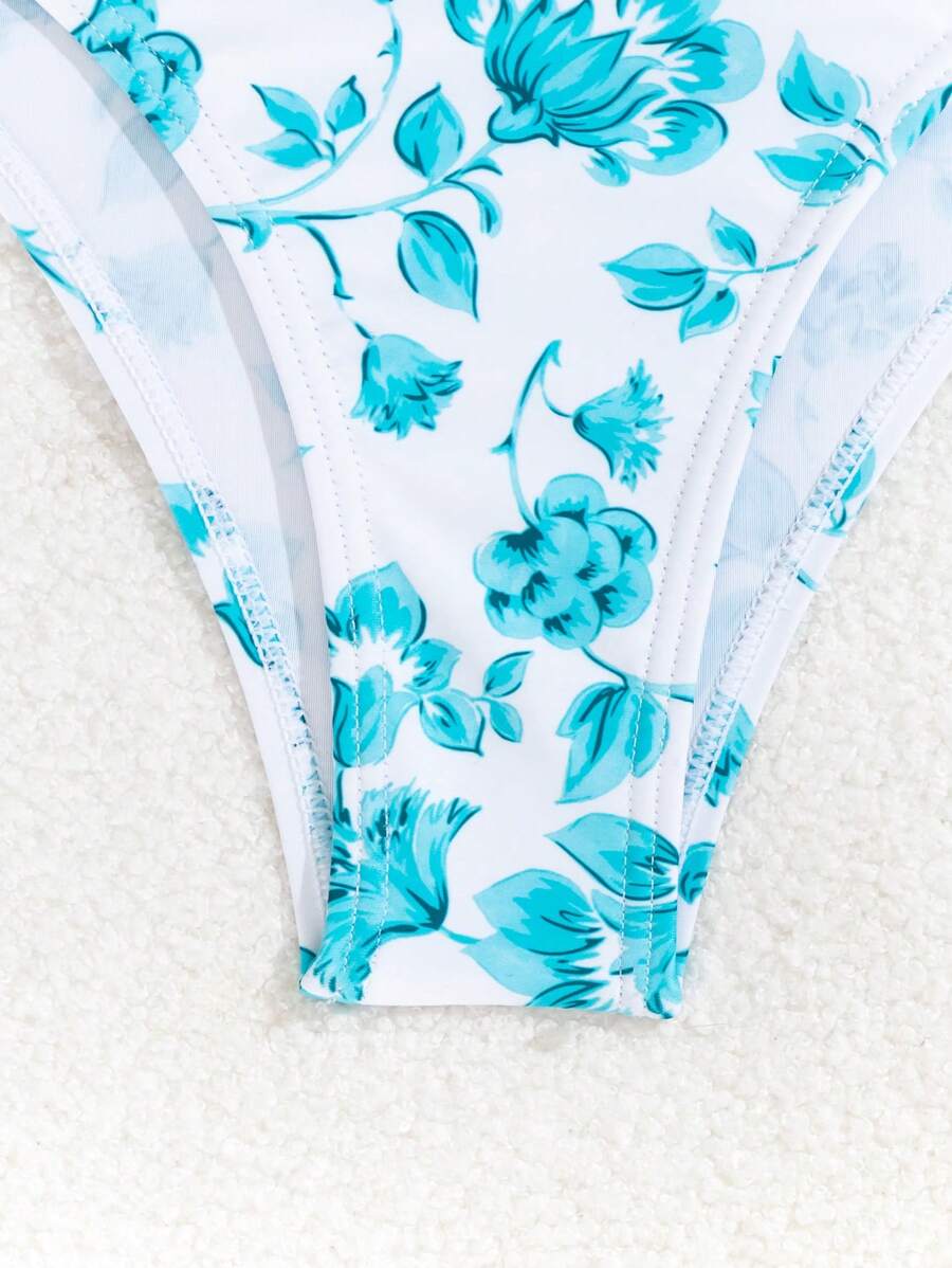 Düğüm Detaylı Çiçek Desenli Bikini Takımı