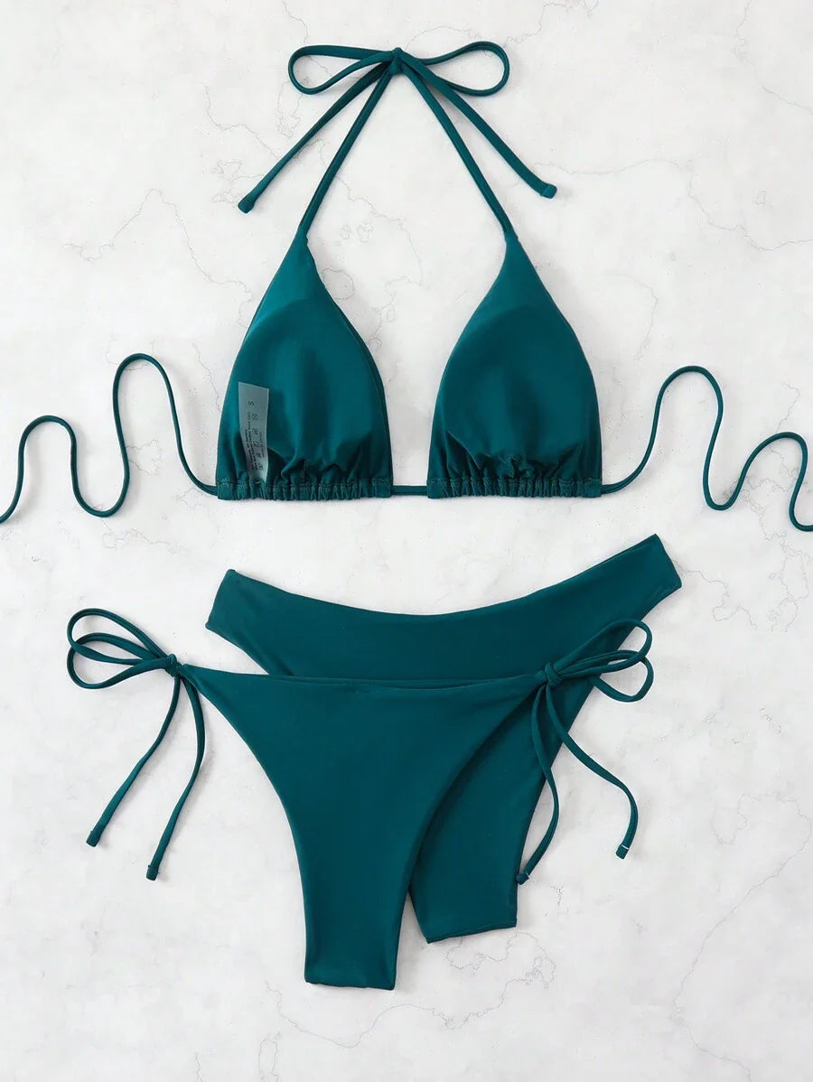 3 Parça Halter Üst + Üçgen Alt + Bağcıklı Şort Bikini Takımı