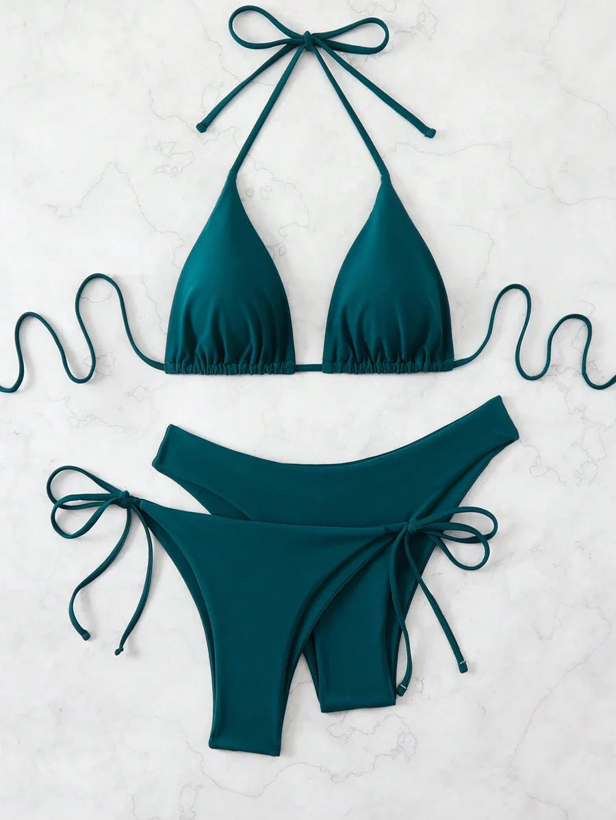 3 Parça Halter Üst + Üçgen Alt + Bağcıklı Şort Bikini Takımı