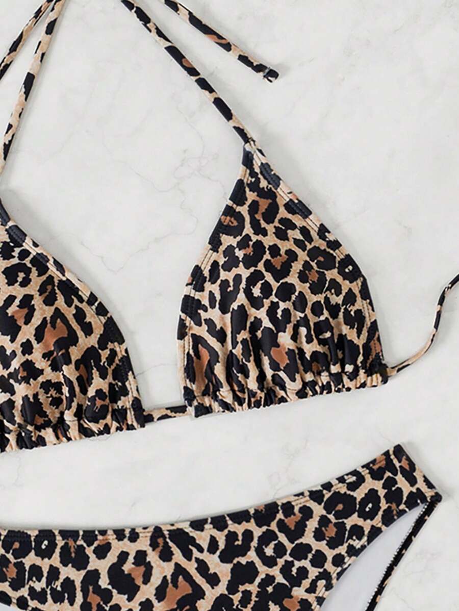 Çiçek Desenli Halter Bağcıklı Bikini Takımı