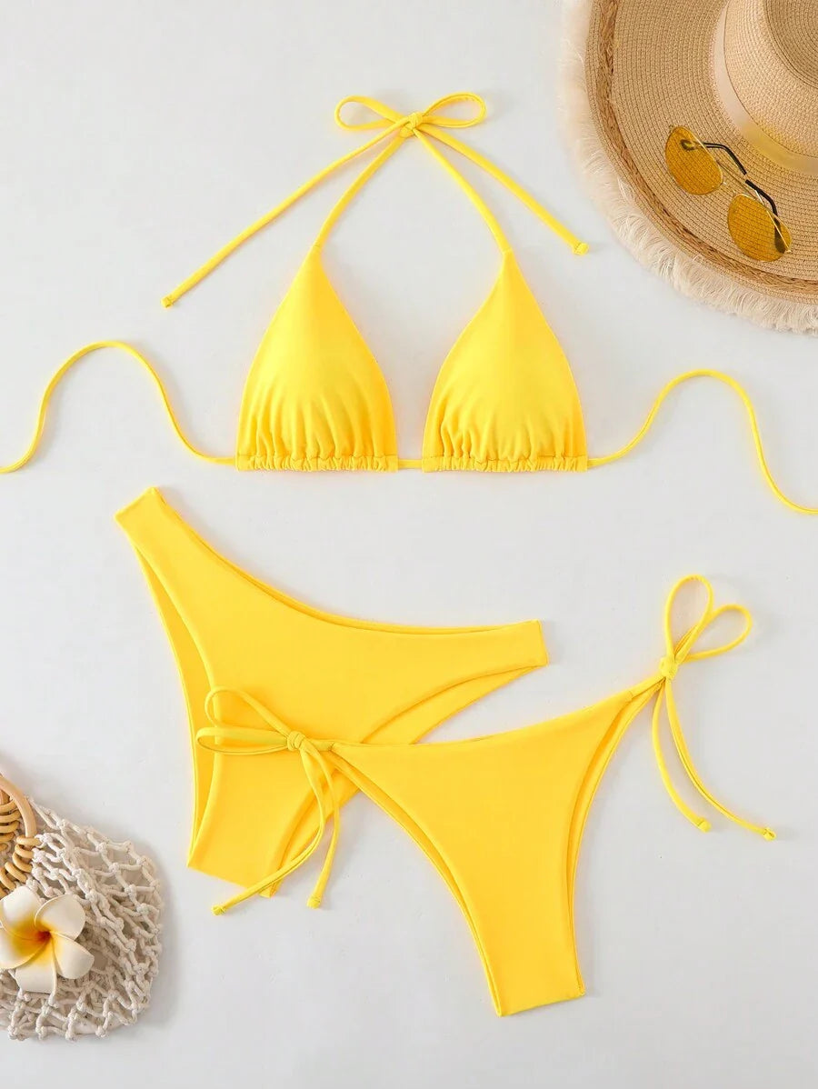 3 Parça Halter Üst + Üçgen Alt + Bağcıklı Şort Bikini Takımı