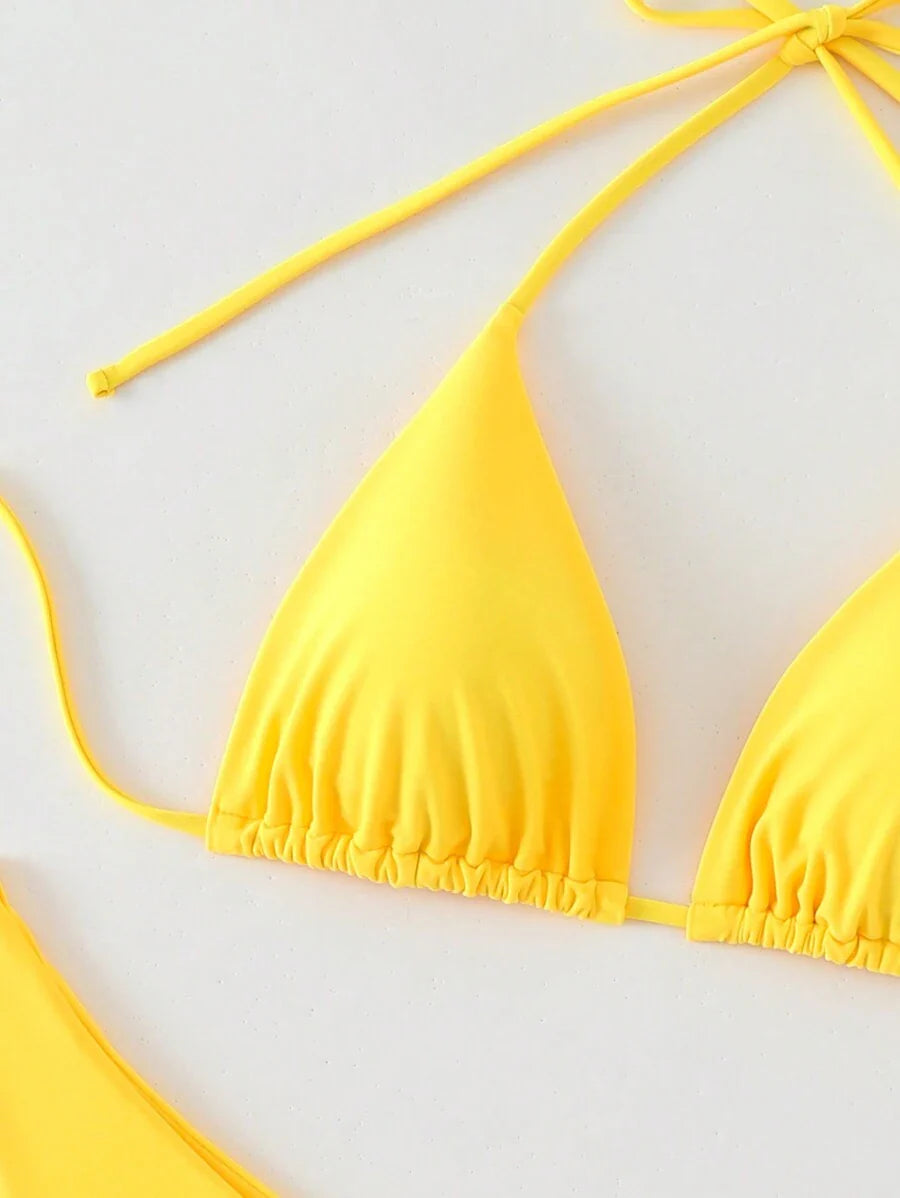 3 Parça Halter Üst + Üçgen Alt + Bağcıklı Şort Bikini Takımı