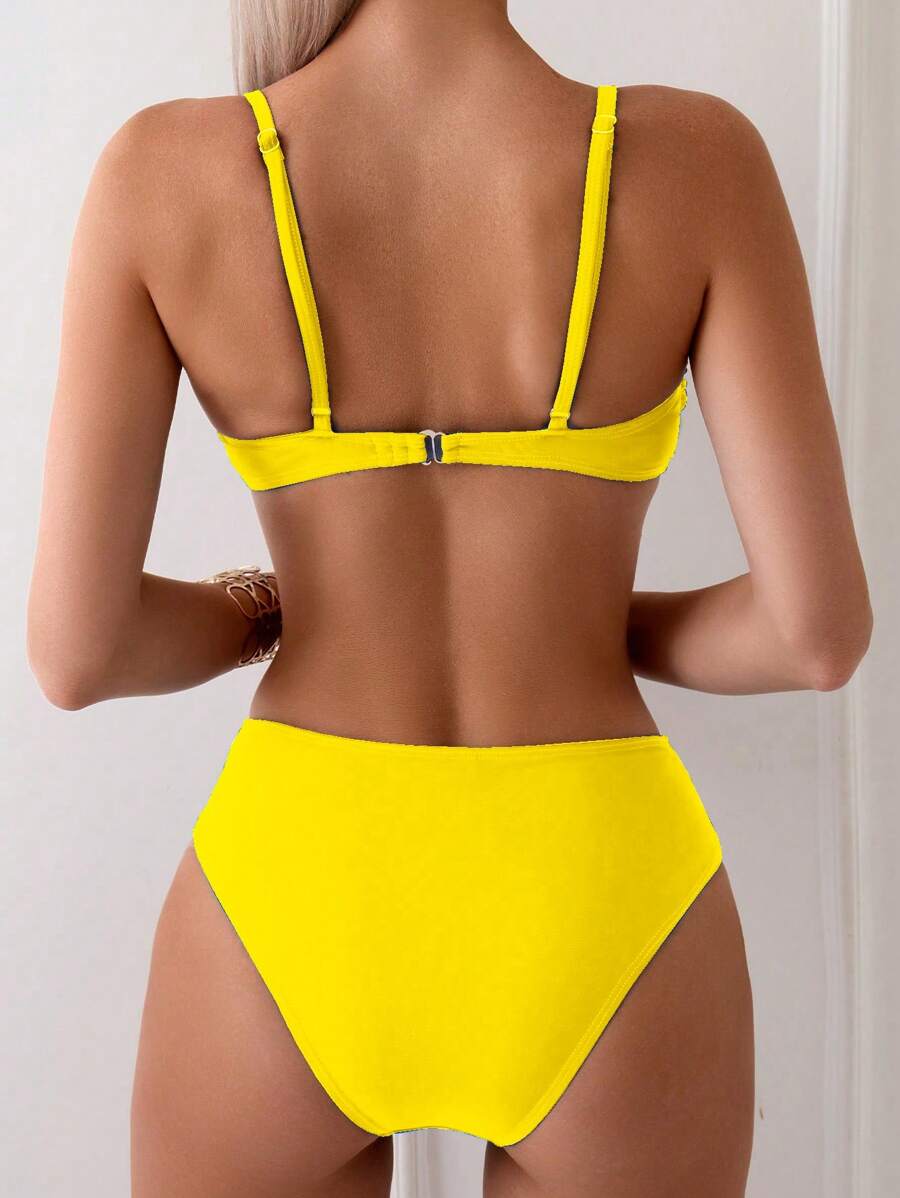 Halka Dantelli Sade Bikini Takımı