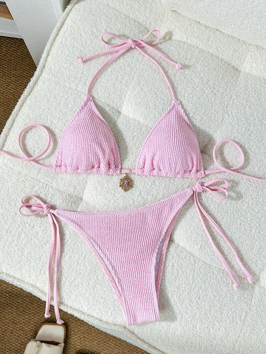 Jakarlı Metal Detaylı Askılı Bikini Takımı