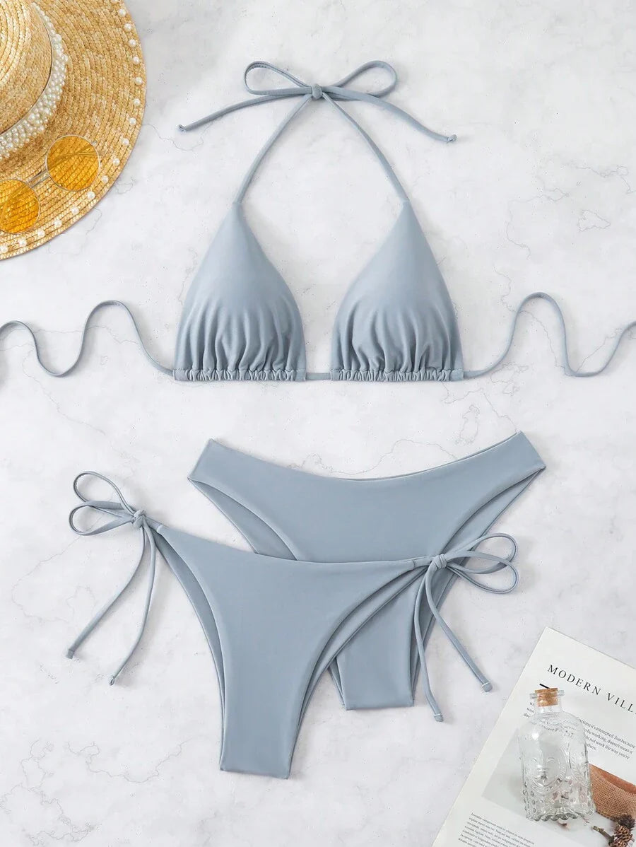 3 Parça Halter Üst + Üçgen Alt + Bağcıklı Şort Bikini Takımı