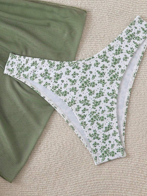 Çiçek Desenli Bikini Takım