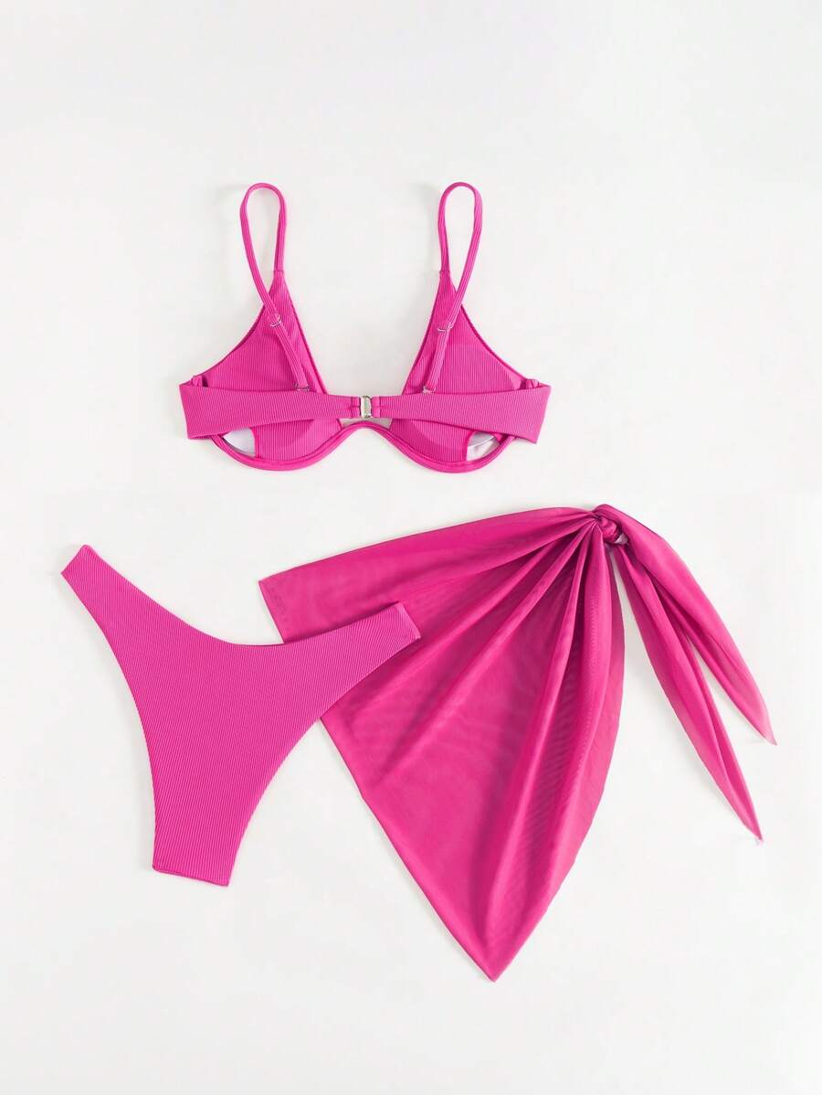 3'Lü Balenli Bikini Takımı Ve Örgü Plaj Eteği