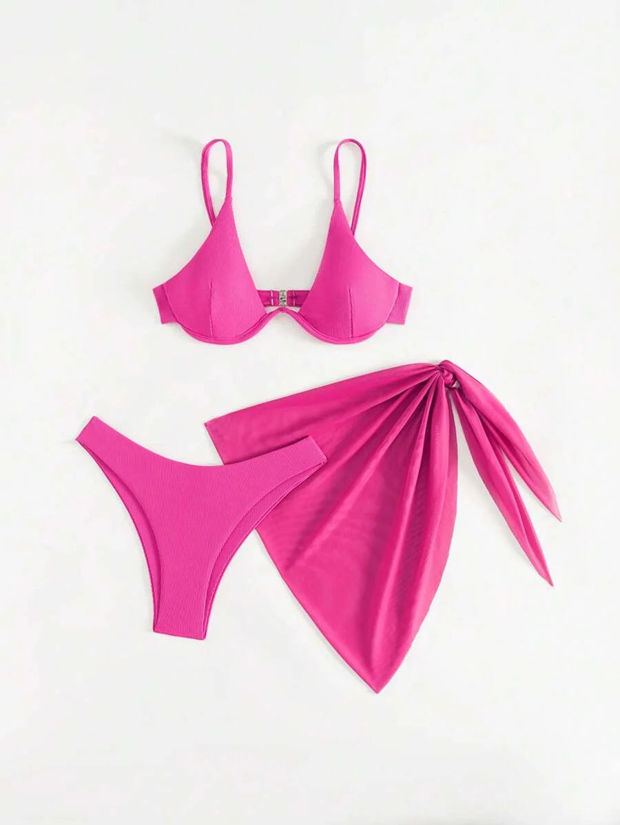 3'Lü Balenli Bikini Takımı Ve Örgü Plaj Eteği