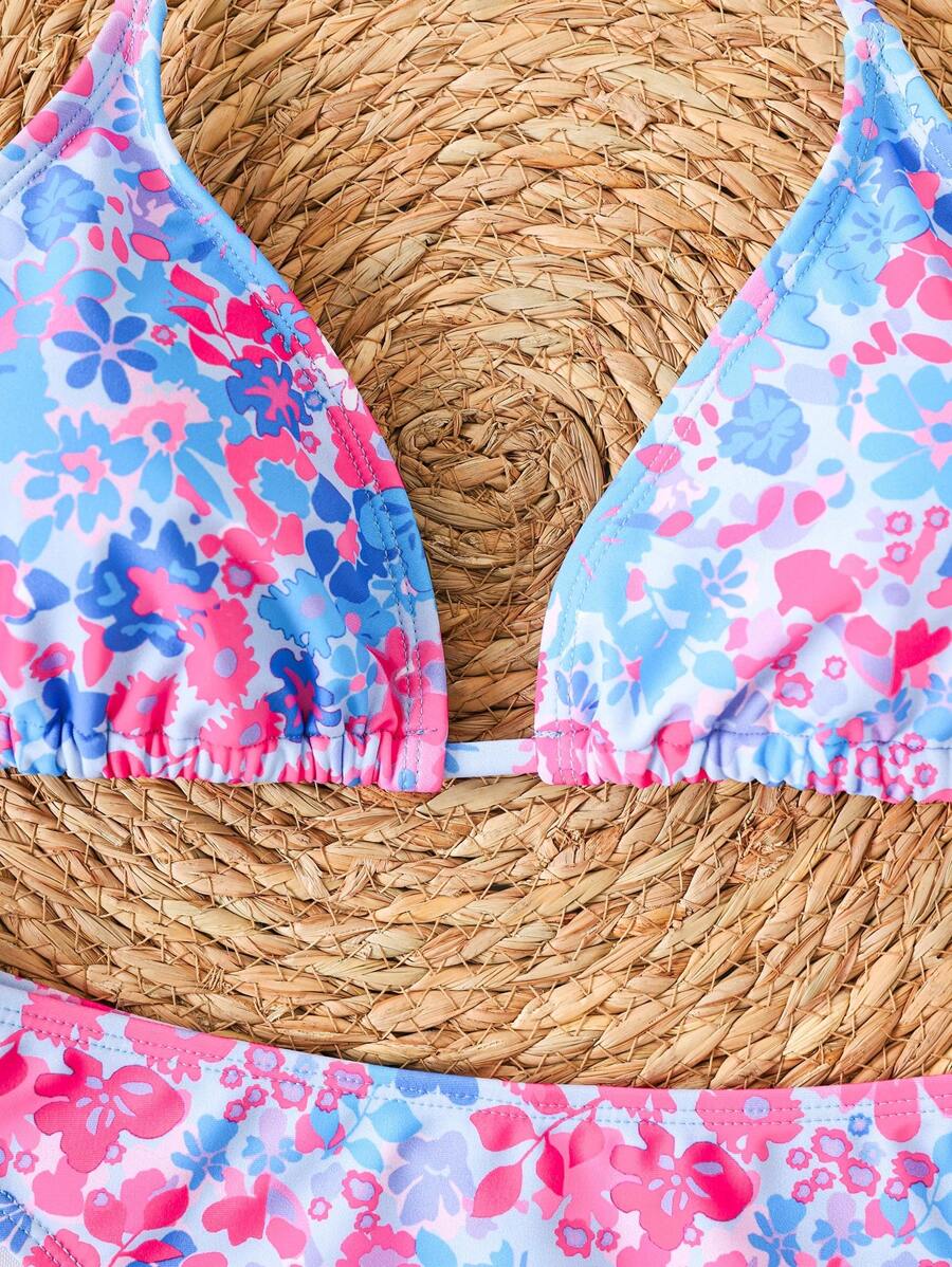 Çiçek Desenli Halter Bağcıklı Bikini Takımı