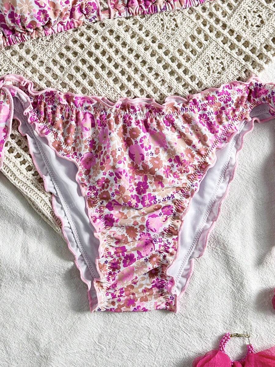 Çiçekli Dantel Pileli Bikini Takımı