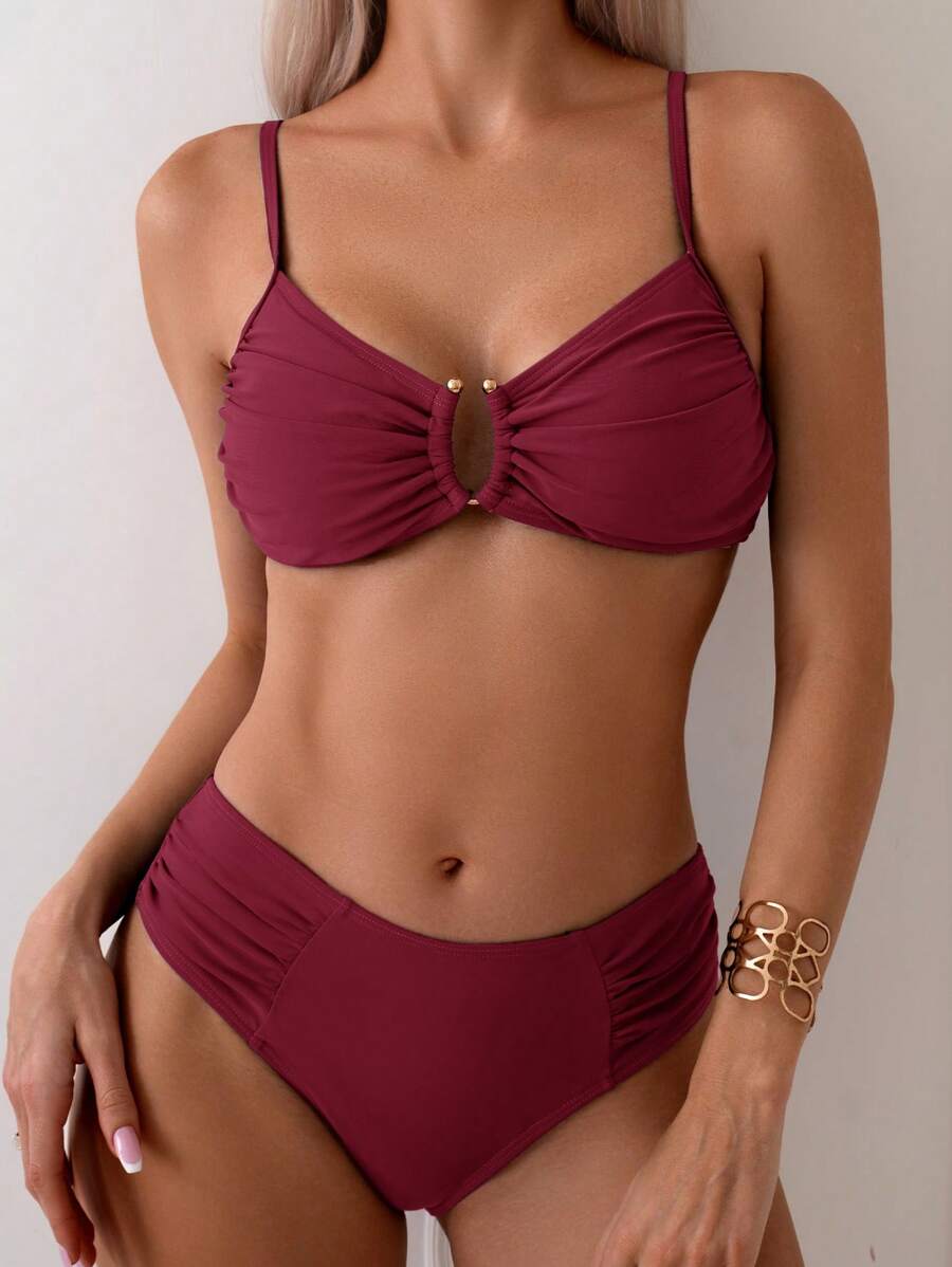 Halka Dantelli Sade Bikini Takımı