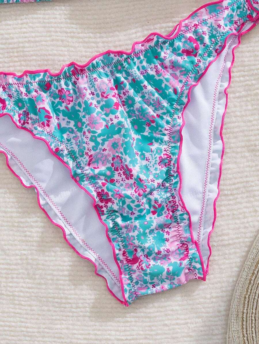 Çiçekli Dantel Pileli Bikini Takımı