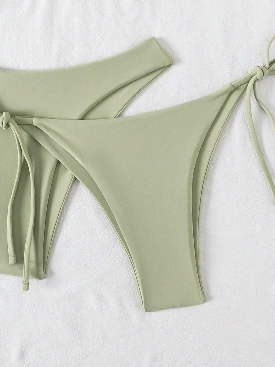 3 Parça Halter Üst + Üçgen Alt + Bağcıklı Şort Bikini Takımı