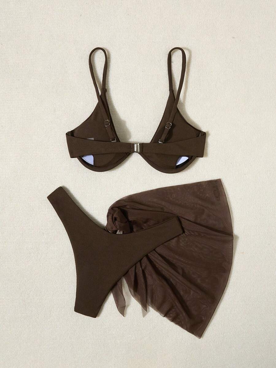 3'Lü Balenli Bikini Takımı Ve Örgü Plaj Eteği
