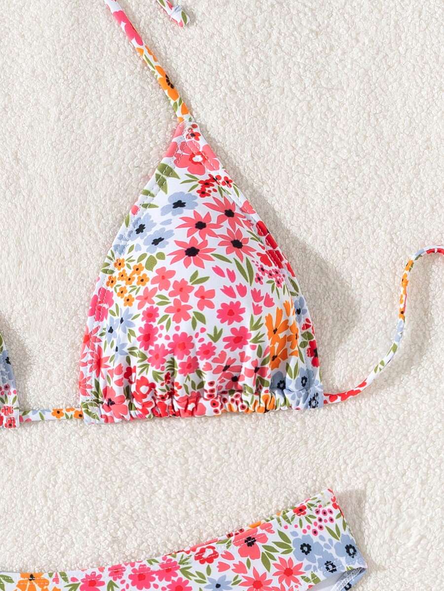 Çiçek Desenli Halter Bağcıklı Bikini Takımı