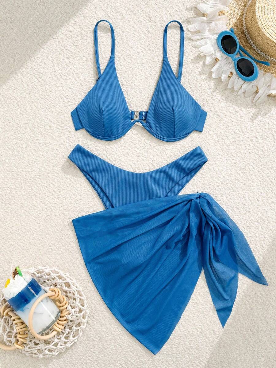 3'Lü Balenli Bikini Takımı Ve Örgü Plaj Eteği