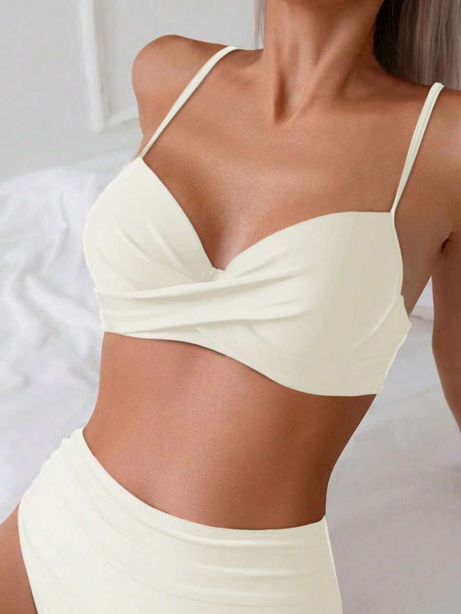 Askılı Yüksek Bel Balenli Bikini Takımı