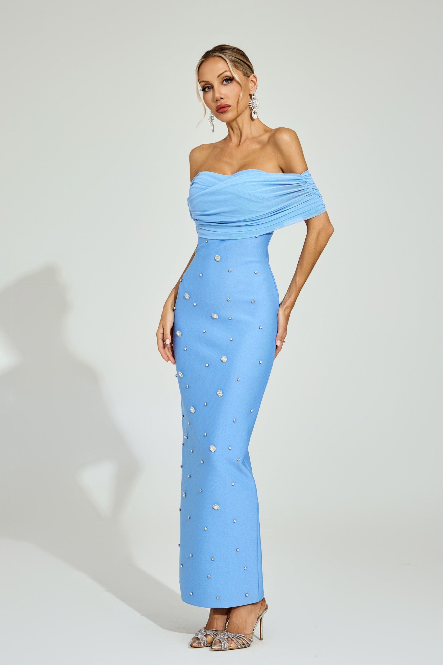 Azure Pearl Omuzsuz Maxi Elbise